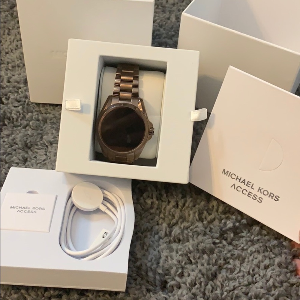 **MICHAEL KORS SMART WATCH** NEVER USED **NEW**